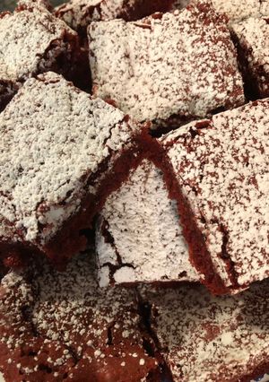 A picture of Red Velvet Mocha Brownies.
