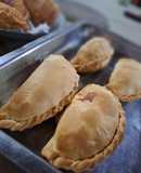 Empanadas de carne cortada a cuchillo