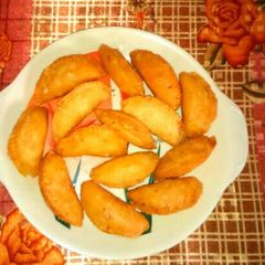 A picture of Mawa Gujiya.