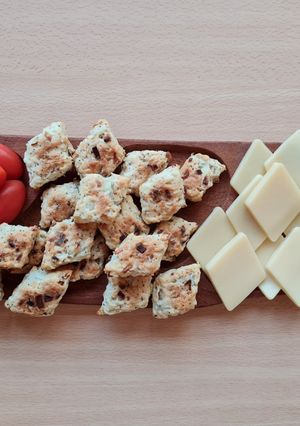 Una foto de Galletas de cebolla y amapola Tzíbale 🇮🇱 עוגיות בצל ופרג