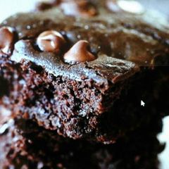 A picture of Flourless Brownies.