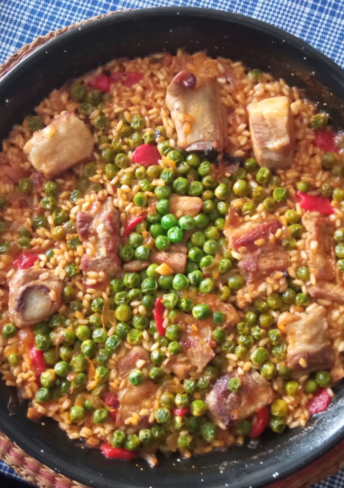 Una foto de Arroz con costilla de cerdo al cava
