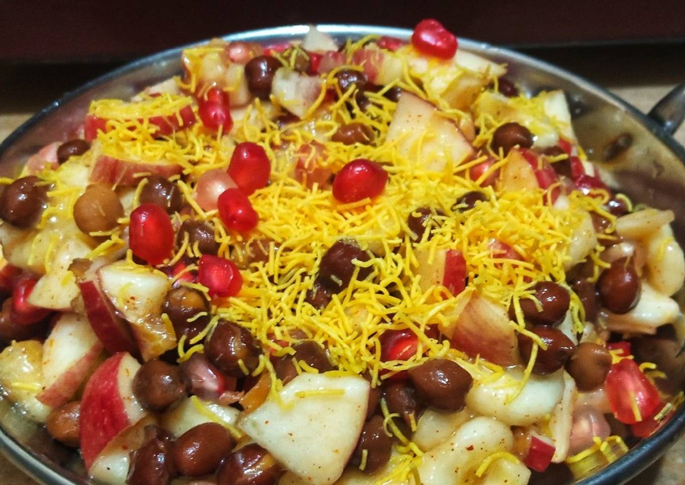3 fruits Chaat with black chana