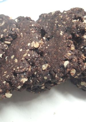 Una foto de Galletas veganas de algarroba y avena
