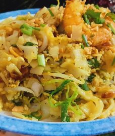 mì xào tôm trứng