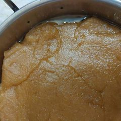 A picture of Kadah Parshad Aate ka halwa.