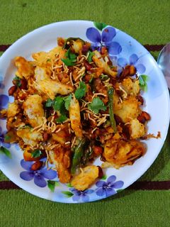 ब्रेड पोहा (Bread poha) रेसिपी मुख्य फोटो