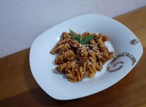 Una foto de Pasta a la puttanesca estilo Atho