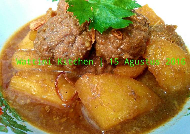 Rahasia Membuat Semur Bola-bola Daging Anti Gagal