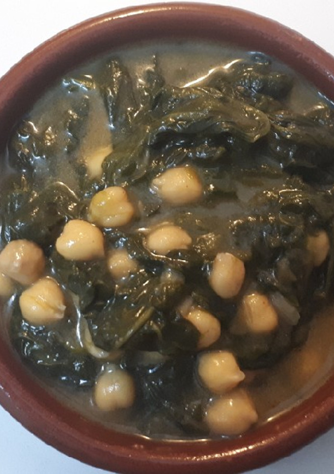 Una foto de Espinacas con garbanzos