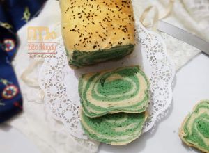 صورة لوصفة عيش بالعسل والماتشا