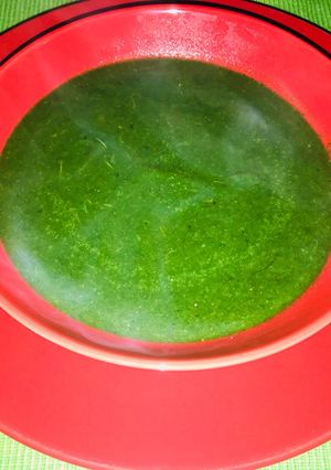 Una foto de Crema vegana verde