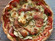 Une photo de tarte salé parmesan