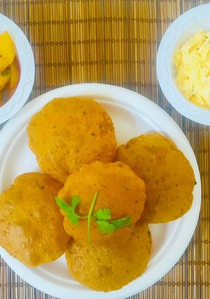 A picture of Mixed Flour Masala Poori😋Millets Balloon Poori 😋.