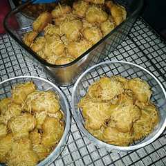 รูปของ Kue keju telor asin
