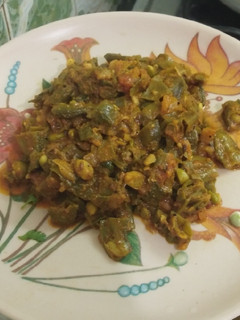 அவரைக்காய் கூட்டு(avaraikkai koottu recipe in tamil) செய்முறை முக்கிய புகைப்படம்