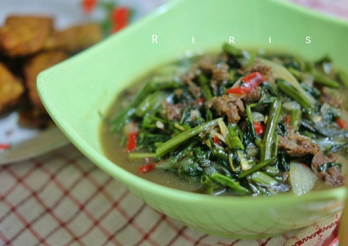 Daging sapi ka kangkung