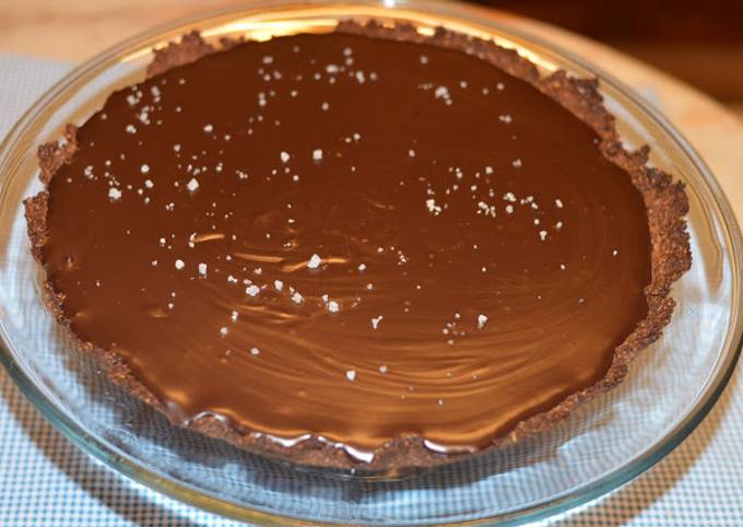 Tarte de chocolate preto e flôr de sal Receita por Ana Manuela Dias Jorge -  Cookpad