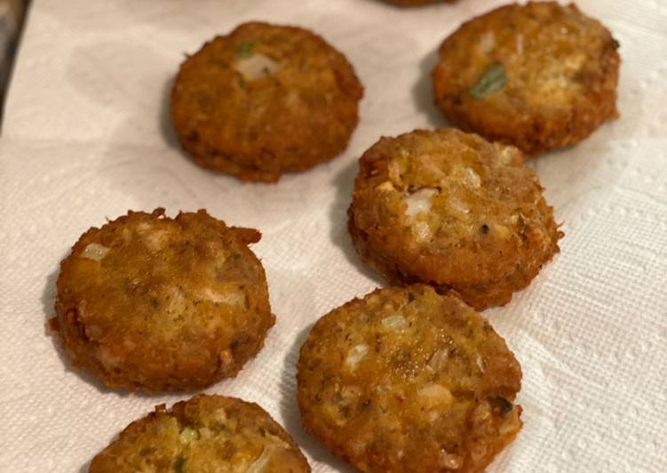 How to Prepare Ultimate Cheez It Crab & Fish Cakes