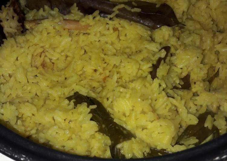 Nasi kuning magic com
