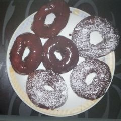 A picture of Chocolate Donuts.