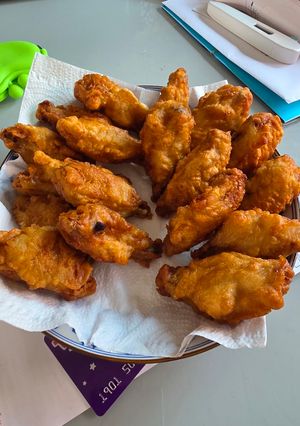 รูปของ ปีกกลางไก่ทอด