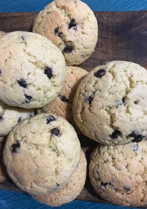 Una foto de Galletas con chips de chocolate🍪😍