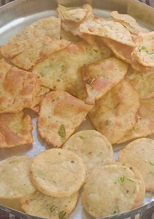A picture of Potato & all-purpose flour Puri.