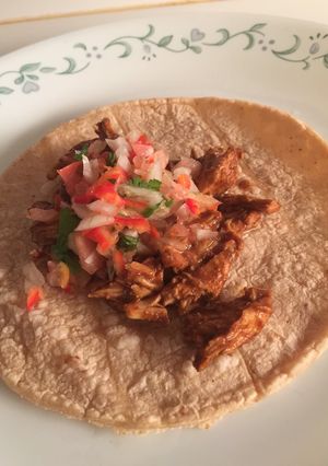 A picture of Shredded MOlé Chicken Tacos.