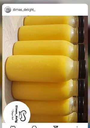 A picture of Mango juice.
