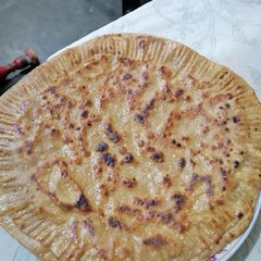 A picture of Chicken paratha.