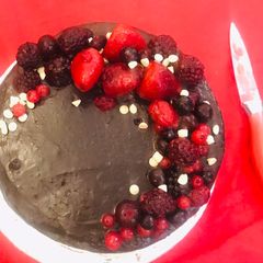 A picture of Berries fudge cake.
