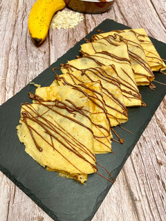 Una foto de Crepes de avena y plátano con Nutella