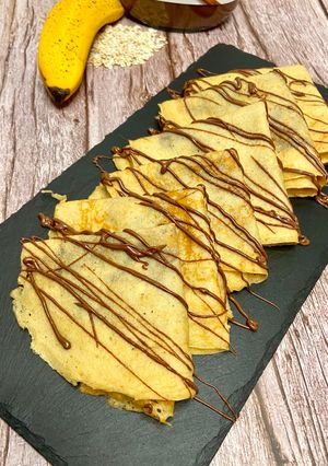 Una foto de Crepes de avena y plátano con Nutella