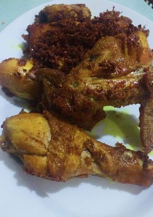 Foto resep Ayam Goreng Kuning