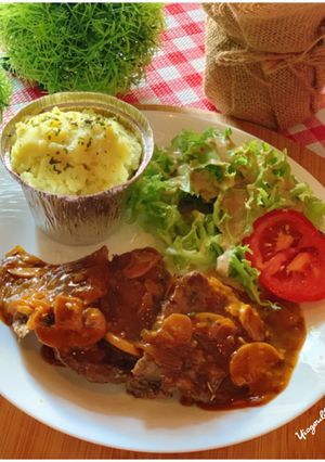 Foto resep SIRLOIN STEAK with MUSHROOM SAUCE
