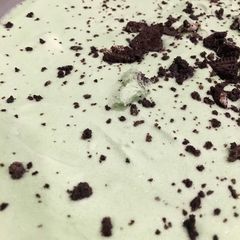 A picture of Grasshopper Pie.