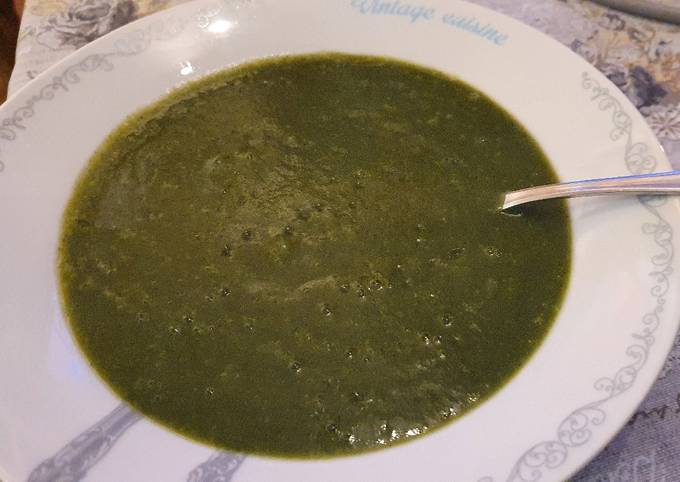 Puré verde que te quiero verde Receta de Selene Raspy- Cookpad