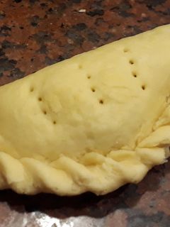 Una foto de Masa para empanadas rica y fácil de mamá 👩🍳