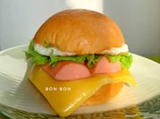 Hình ảnh của hamburger phô mai