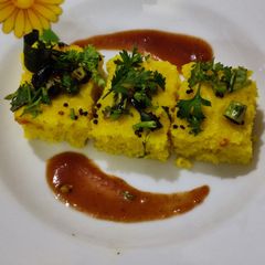 A picture of Dhokala.