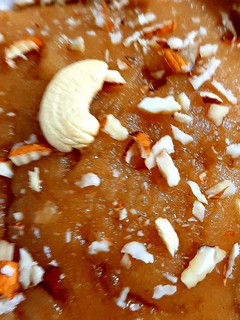 आटे का हलवा (Aate ka halwa recipe in hidni) रेसिपी मुख्य फोटो