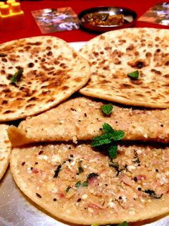गोभी मूली पराठा (Gobhi Mooli Paratha recipe in Hindi) रेसिपी मुख्य फोटो