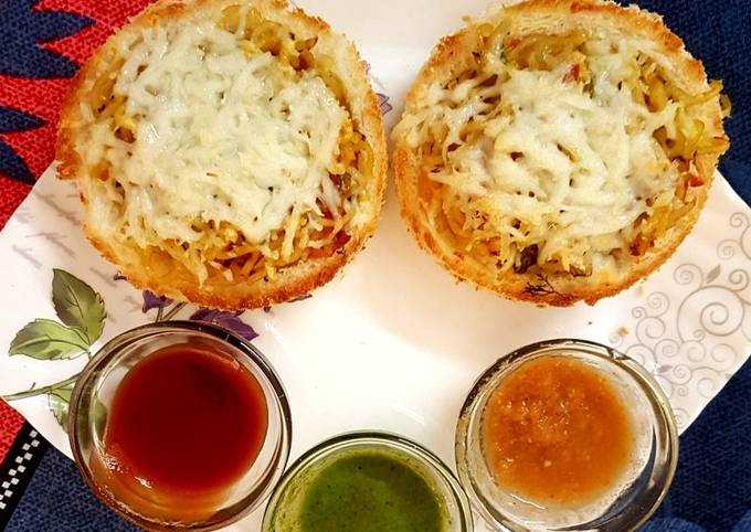 Recipe of Speedy Pizza maggi sandwich bite