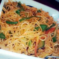 A picture of Vegan chowmien.