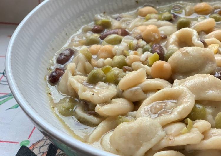 Ricetta Orecchiette Con Piselli Fagioli Ceci E Lenticchie Di Flavia Giordano Cookpad