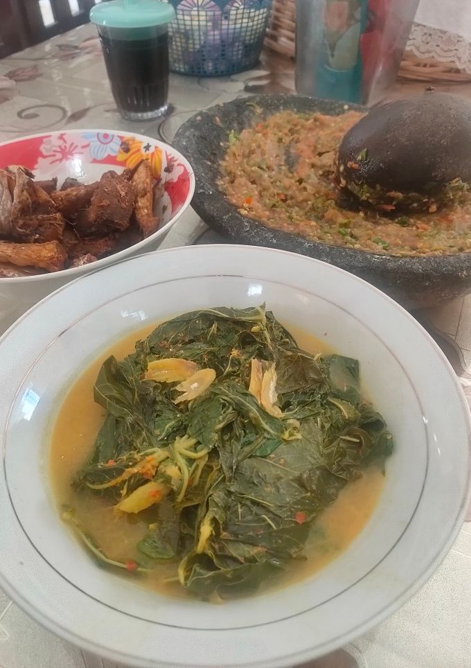 Foto resep Gulai Daun Ubi Ikan Teri