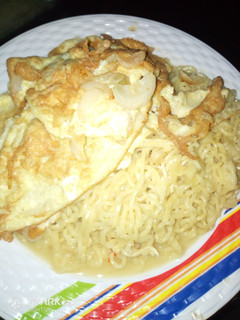 Indomie da kwai ainihin hoton girkin