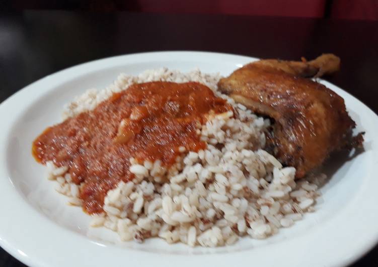 creative Ofada rice with tomato stew and chicken Recipe | Easy way to make Ofada rice with tomato stew and chicken at home