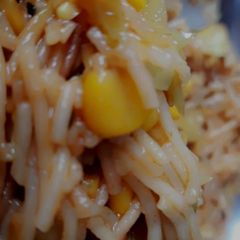 A picture of Noodles.